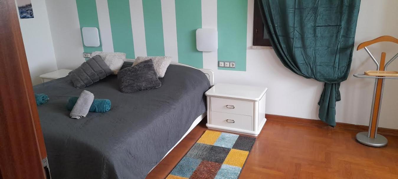 Apartmani Delas 2 Pjescana Uvala Zewnętrze zdjęcie