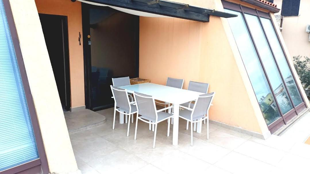 Apartmani Delas 2 Pjescana Uvala Zewnętrze zdjęcie