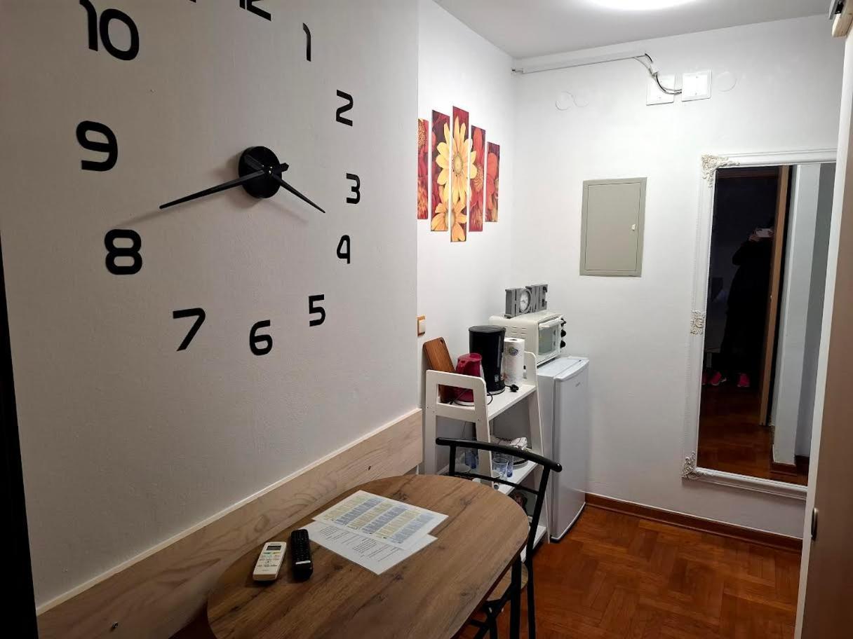 Apartmani Delas 2 Pjescana Uvala Zewnętrze zdjęcie
